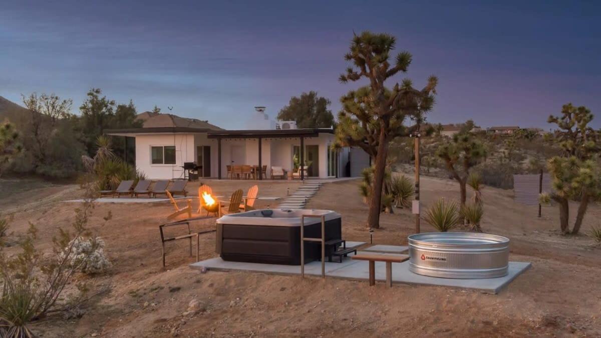 הוילה יוקה ואלי Kinetic House-Joshua Trees Sculptures Cowboy Pool מראה חיצוני תמונה